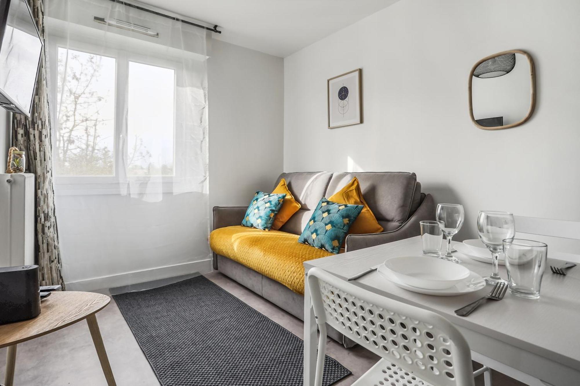 Comfortable Studio Dowtown Corbeil-Essonnes Kültér fotó